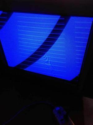 一次彩電藍(lán)屏帶回掃線的維修